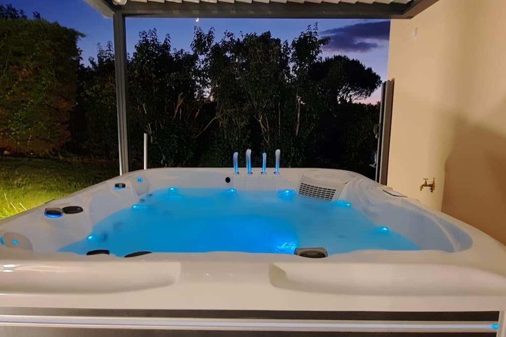 Villa Drome Jacuzzi La Maison D'A Cote Chatuzange-le-Goubet Zewnętrze zdjęcie